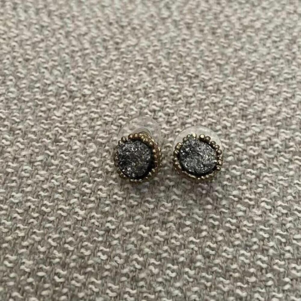 Grey textured stone druzy stud earrings